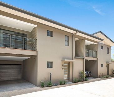3 BEDROOM TOWNHOUSE IN POOL COMPLEX - Photo 1