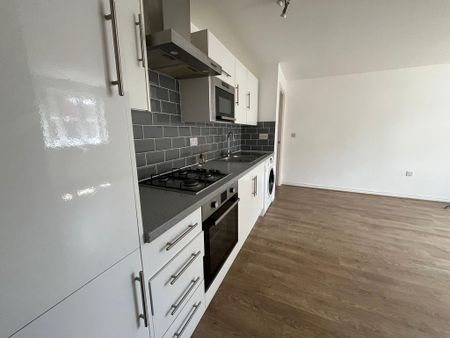 2 bedroom flat to rent - Photo 5