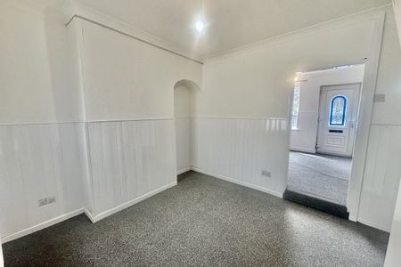 Castle Street - Photo 2