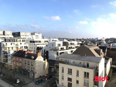 Location Appartement 4 pièces 66m² RENNES 35000 - Photo 3