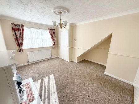 2 bedroom terraced house to rent - Photo 2