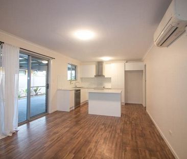 Renovated 3 Bedroom Home In Burleigh Heads! - Photo 4