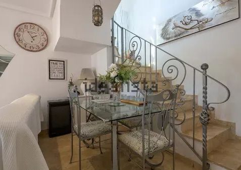 Alquiler de chalet adosado en La Dolores, 9