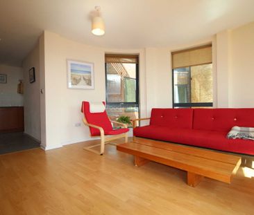 City South, City Road East, Southern Gateway - Photo 2