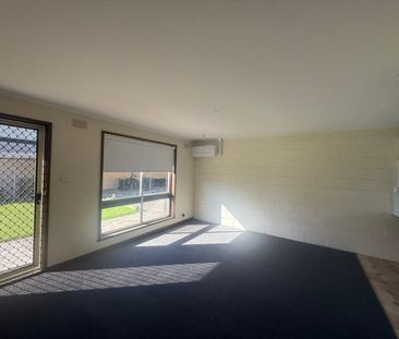 Prime Location Living - Photo 6