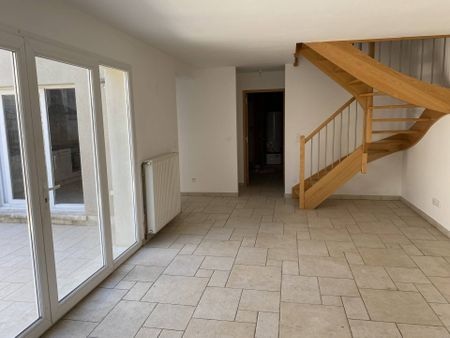 Location appartement duplex 4 pièces 102.42 m² à Grospierres (07120) - Photo 2