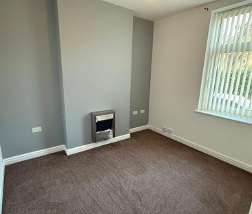 3 bedroom house to rent - Photo 2