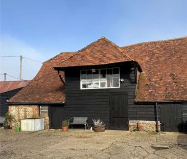 Charming one bedroom property within a barn conversion. - Photo 3