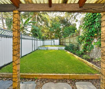 Renovated Newtown Terrace: Victorian Charm With Modern Flair - Photo 6