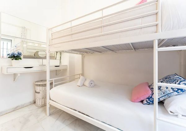 Plaza de Doña Trinidad, Málaga, Andalusia 29007