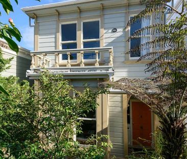 large family home - Photo 1