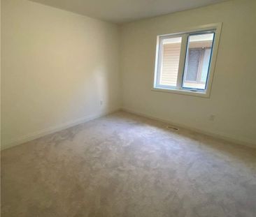 For Lease - 102 Frank Kelly Drive, East Gwillimbury, Ontario - Photo 5