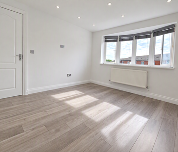 3 bedroom terraced house to rent - Photo 5