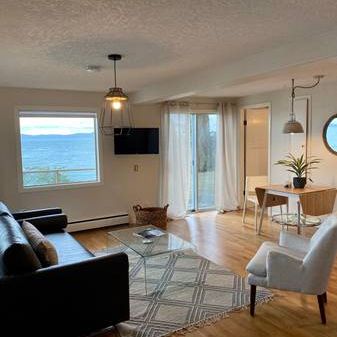 Stunning Oceanfront 1-Bedroom Furnished Suite in Cordova Bay - Photo 4