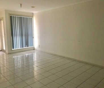 Well-Presented, Low-Maintenance Family Home in a Prime Location - Photo 1