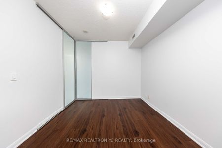 500 Condos and Lofts , #902 - Photo 4