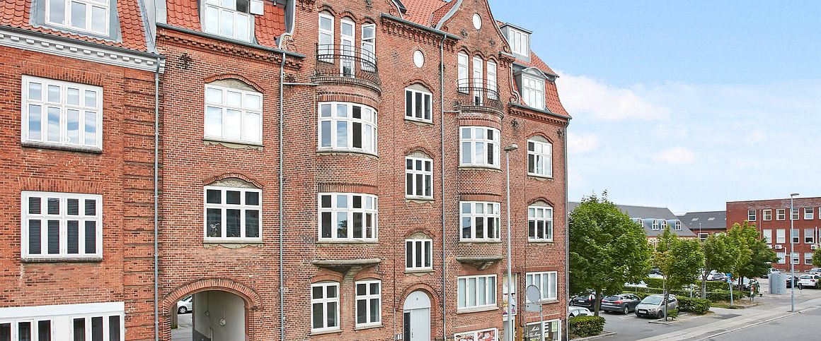 4 værelses lejlighed på 112m2 med altan - Photo 1