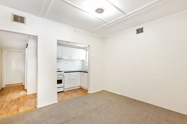 The Location! - Photo 1