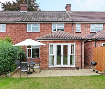 3 bedroom terraced house to rent - Photo 2