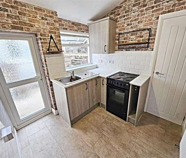 Sion Street, Pontypridd, CF37 - Photo 2