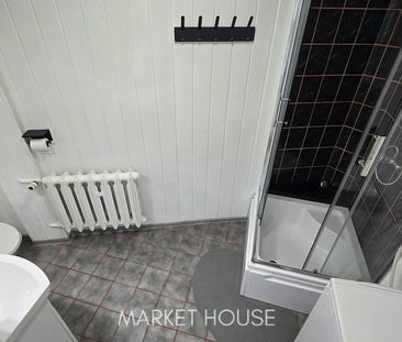 Centrum! Duża kawalerka z balkonem i parkingiem. - Фото 6