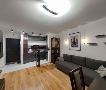 Rondo ONZ | 2-pokojowe mieszkanie | Balkon | Widok - Zdjęcie 4