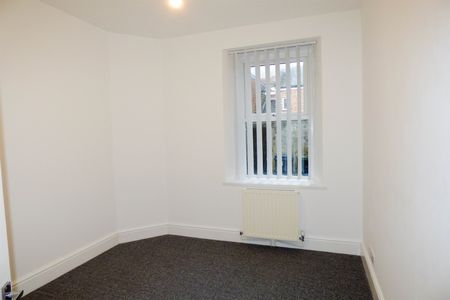 2 bed flat to rent in Springfield Terrace, Felling, NE10 - Photo 5