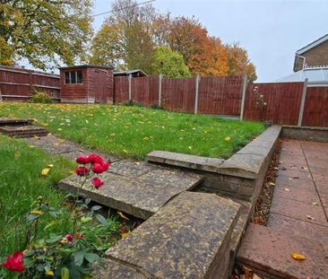West Mead Court, Northampton - Photo 4