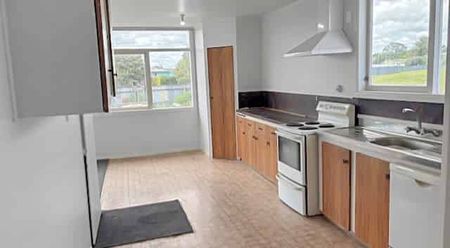 PUTARURU - 3 BEDROOM - Photo 4