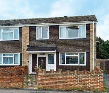 Lyndhurst Avenue, Aldershot, Hampshire, GU11 - Photo 3
