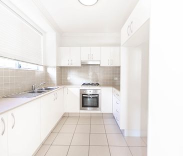 Spacious Two Bedroom Unit - Photo 3