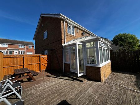 Price £825 pcm - Available Now - Unfurnished - Photo 5