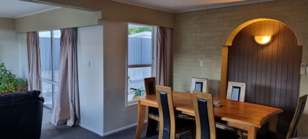 For Rent – 3 Bedroom Home in Wainuiomata - Photo 2