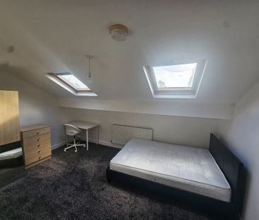 Wynnstay Grove Manchester - Photo 6
