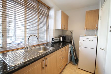 Maitland Court, Lancaster Terrace, W2, London - Photo 4