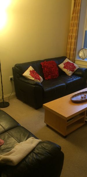 12 GLEAVE ROAD - Photo 1