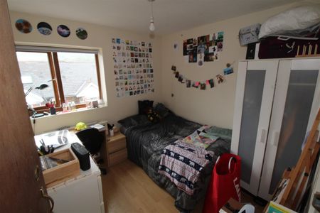 House - Terraced For Rent Wood Road, Pontypridd - Photo 4