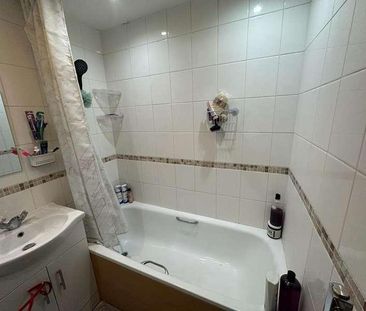 Lodge Close, Edgware, HA8 - Photo 4