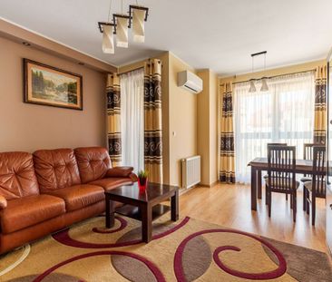 Służew/ Odświeżone/ Loggia/ Parking - Zdjęcie 4