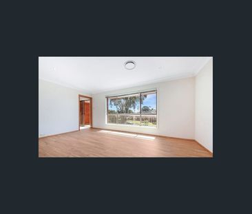 IDEAL FAMILY HOME - Photo 2