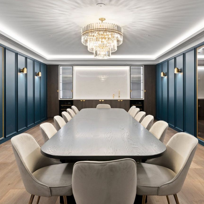 Ultra Modern Two Bedroom Apartment In Ideal Location - Photo 1