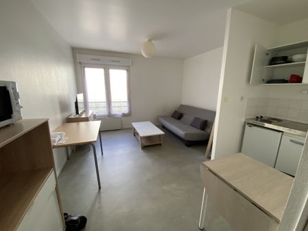 A LOUER ANGERS CHEVROLLIER - T1 MEUBLE au rez de chaussée ... - Photo 5