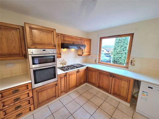 3 bedroom bungalow to rent - Photo 1