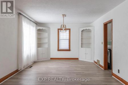 412 SOUTH PELHAM ROAD - Photo 3