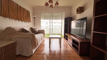 Alquiler de piso en Avenida de la Obsidiana - Photo 4