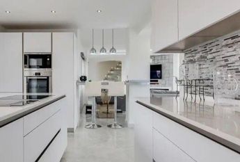 Luxury Villa for rent in Marbella Del Este, Spain