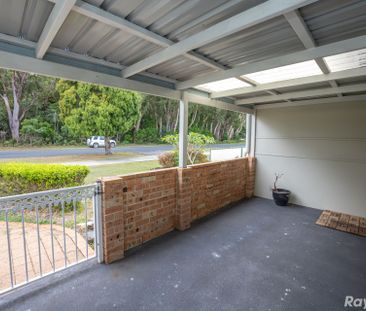 3 BEDROOM COTTAGE WITH SPACIOUS YARD!! - Photo 2