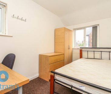 5 bed Semi-Detached House for Rent - Photo 2