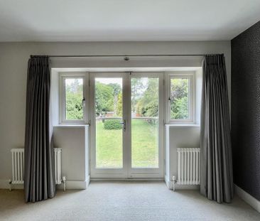 5 bedroom detached house to rent - Photo 4