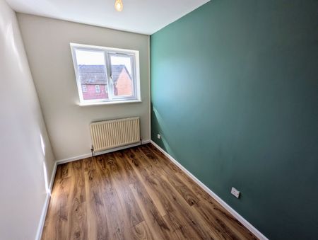 A 2 Bedroom Semi-Detached - Photo 2